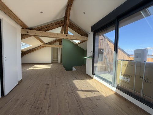 Opération de rénovation immobilière — Sous comble