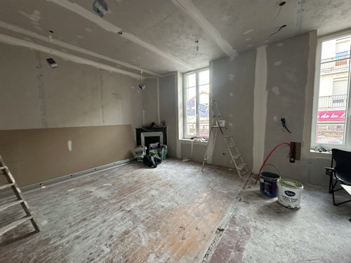 Opération de rénovation immobilière — 123 rue albert thomas