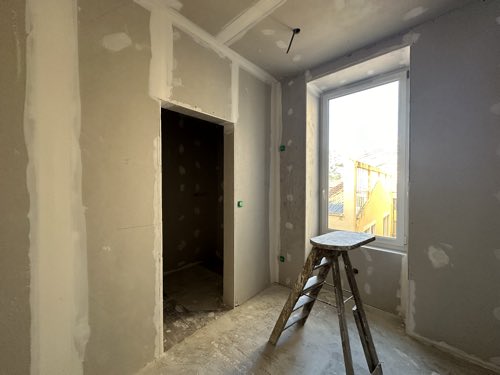 Opération de rénovation immobilière — Appartement hotel des lys